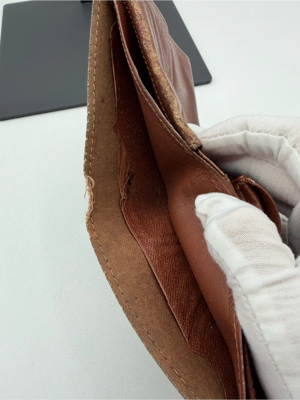 Louis Vuitton Monogram Bi Fold Wallet